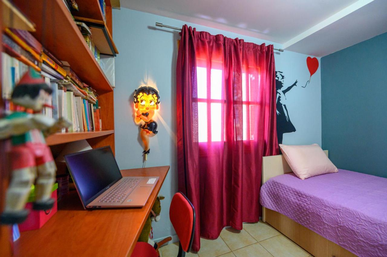 Cozy Small Smart Villa With Private Pool Mikri Mantineia カラマタ エクステリア 写真