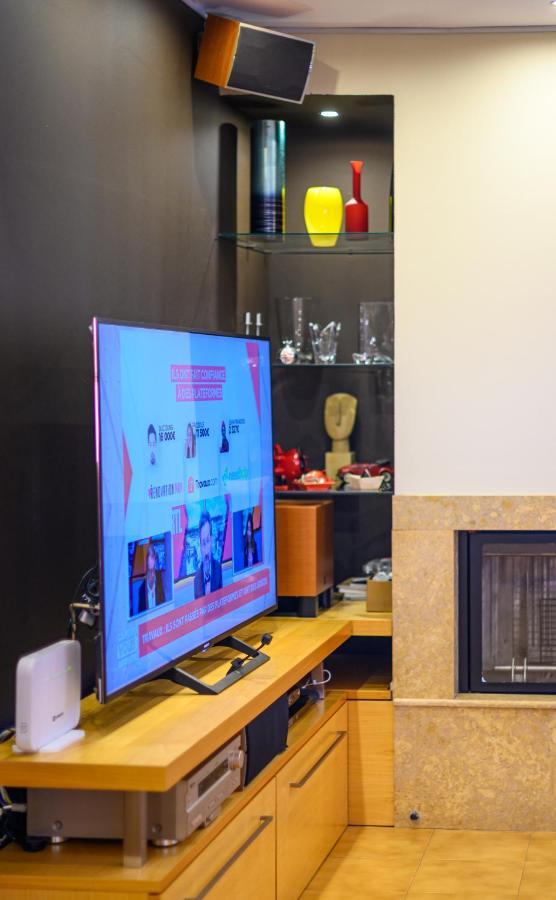 Cozy Small Smart Villa With Private Pool Mikri Mantineia カラマタ エクステリア 写真