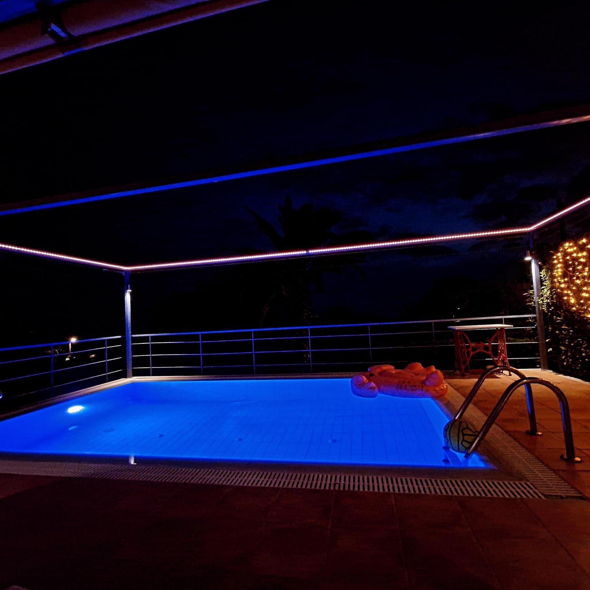 Cozy Small Smart Villa With Private Pool Mikri Mantineia カラマタ エクステリア 写真